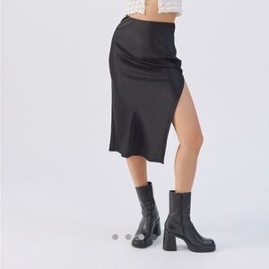 Urban Outfitters Elegant Black Midi Skirt